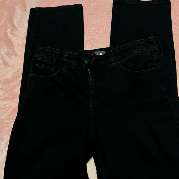 NYDJ Size 10 Petite Marilyn Straight Leg Black Jeans with LiftXTuck Technology - Picture 8 of 8
